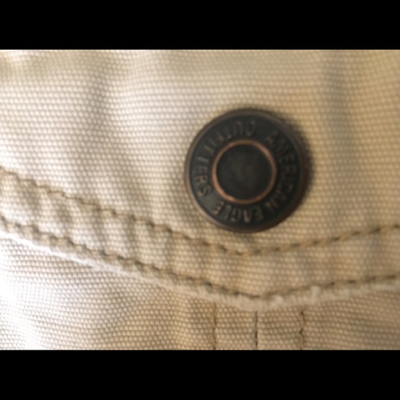 American Eagle Outfitters Khaki shorts - Picture 4 of 4